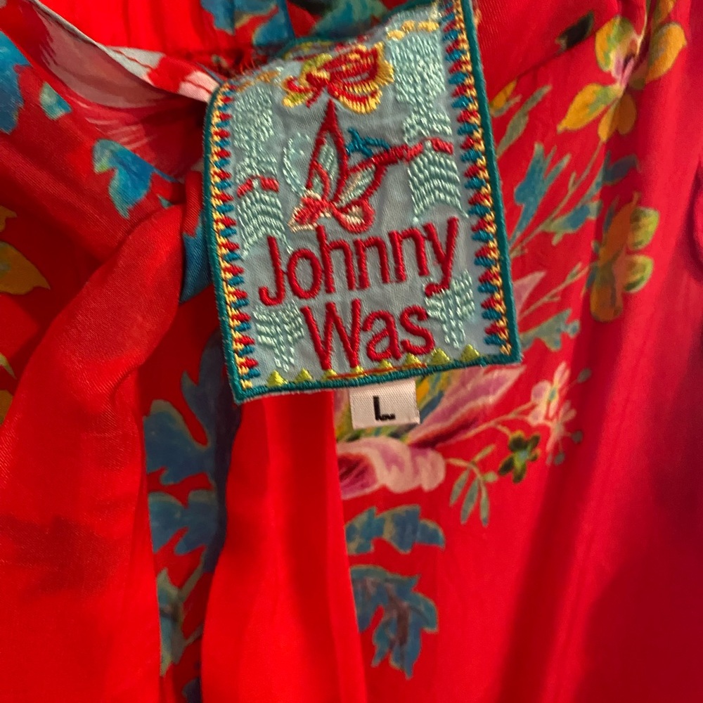 Beautiful Johnny was Top & Pants